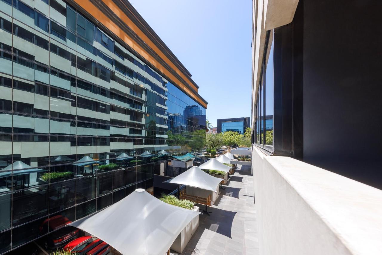 Mercure Melbourne St Kilda Road Exterior photo